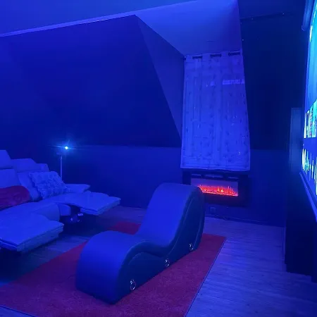 Villa Sweety's Eden Jacuzzi - Privé Sauna Cinéma Jardin - Terrasse Centre-ville *