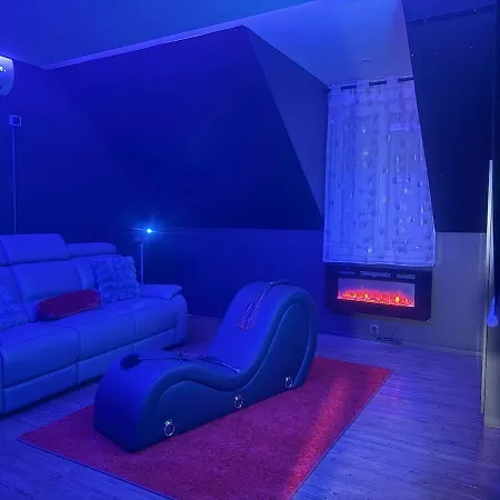 Sweety's Eden Jacuzzi - Privé Sauna Cinéma Jardin - Terrasse Centre-ville