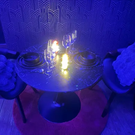 Sweety's Eden Jacuzzi - Privé Sauna Cinéma Jardin - Terrasse Centre-ville *