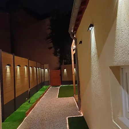 Sweety's Eden Jacuzzi - Prive Sauna Cinema Jardin - Terrasse Centre-ville