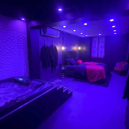 Вилла Sweety's Eden Jacuzzi - Prive Sauna Cinema Jardin - Terrasse Centre-ville Ле-Ман