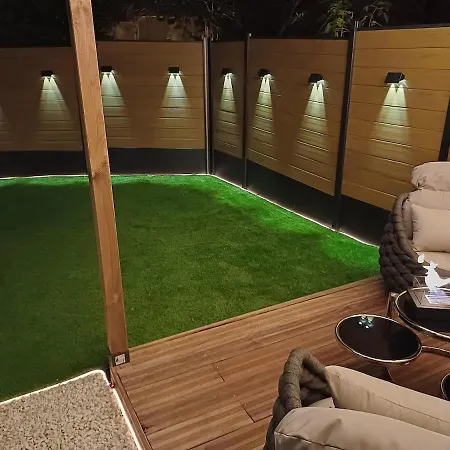 Sweety's Eden Jacuzzi - Privé Sauna Cinéma Jardin - Terrasse Centre-ville *