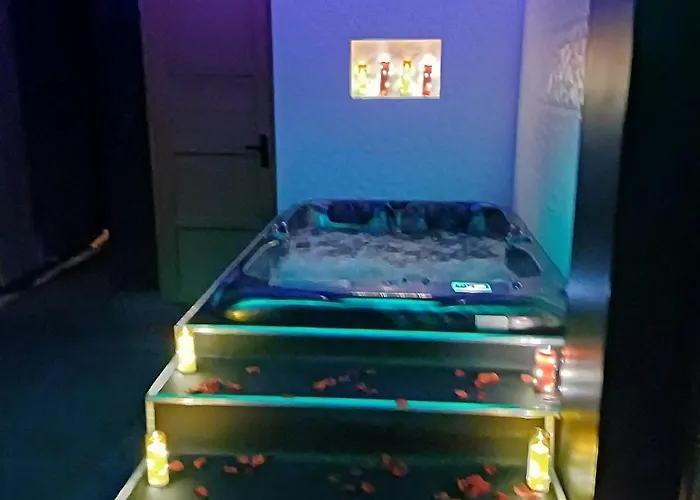 Sweety's Eden Jacuzzi - Jacuzzi Prive Sauna Cinema Jardin - Terrasse Centre-ville Villa *