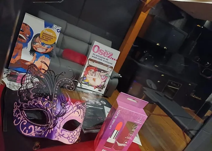 فيلة Sweety's Eden Jacuzzi - Jacuzzi Prive Sauna Cinema Jardin - Terrasse Centre-ville لو مان