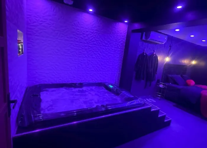 Sweety's Eden Jacuzzi - Jacuzzi Prive Sauna Cinema Jardin - Terrasse Centre-ville Villa