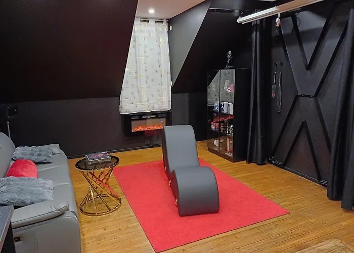 Villa Sweety's Eden Jacuzzi - Jacuzzi Prive Sauna Cinema Jardin - Terrasse Centre-ville Le Mans