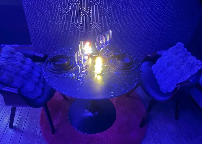 Sweety's Eden Jacuzzi - Jacuzzi Prive Sauna Cinema Jardin - Terrasse Centre-ville *