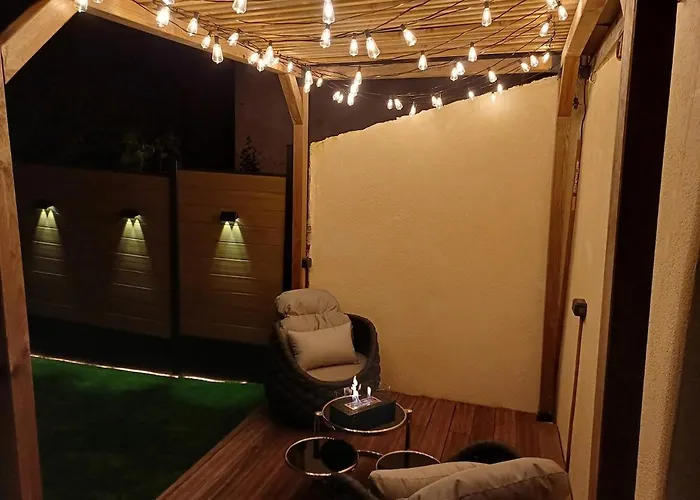 Sweety's Eden Jacuzzi - Jacuzzi Prive Sauna Cinema Jardin - Terrasse Centre-ville فيلة